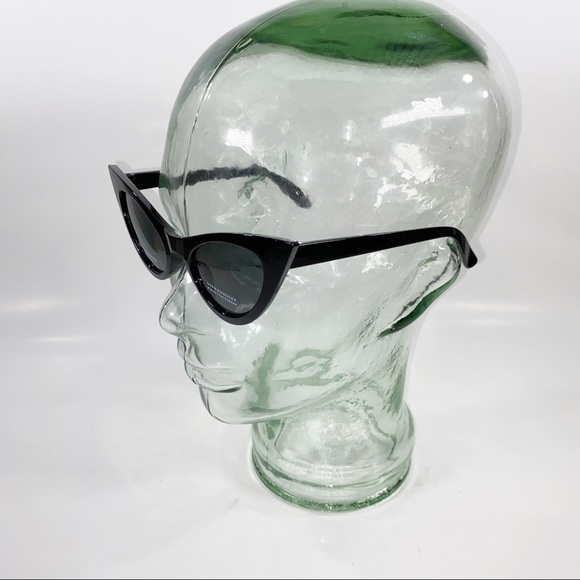 Trendy Black Cat Eye Pin Up Glamour Sunglasses - Picture 5 of 7